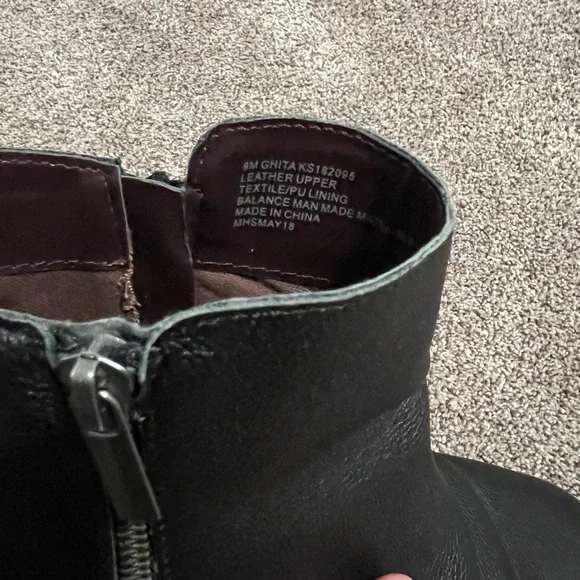 Kensie Black Ankle Booties with Side Zipper and Rounded Toe - Picture 6 of 6